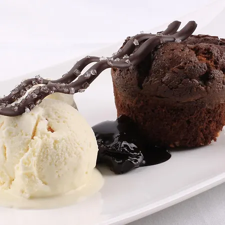 Mond, & Entertainment Hotell Sentilj