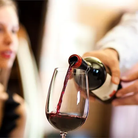 Mond, & Entertainment Hotel Sentilj