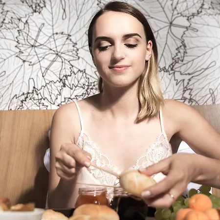 מלון Mond, & Entertainment שנטילי