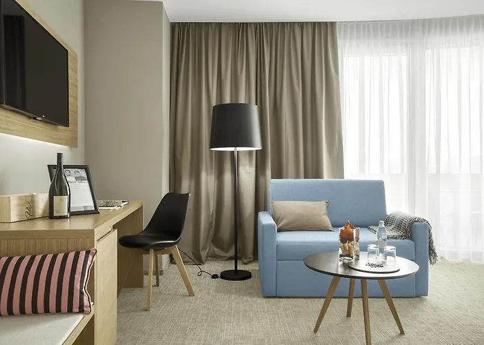 Mond, & Entertainment Hotel Sentilj