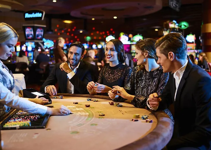 Mond, & Entertainment 4* Sentilj