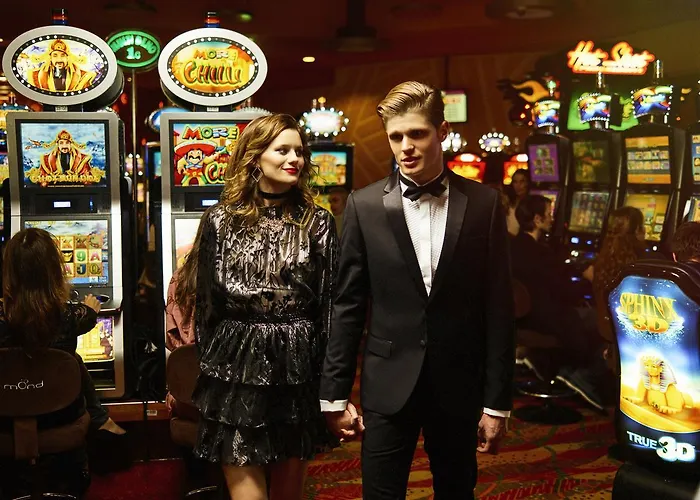 Mond, & Entertainment 4* Sentilj