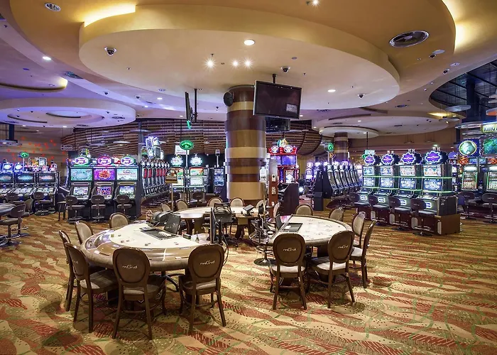 Hotel Mond, & Entertainment Sentilj