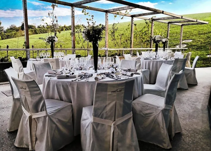 Hotel Mond, & Entertainment 4*